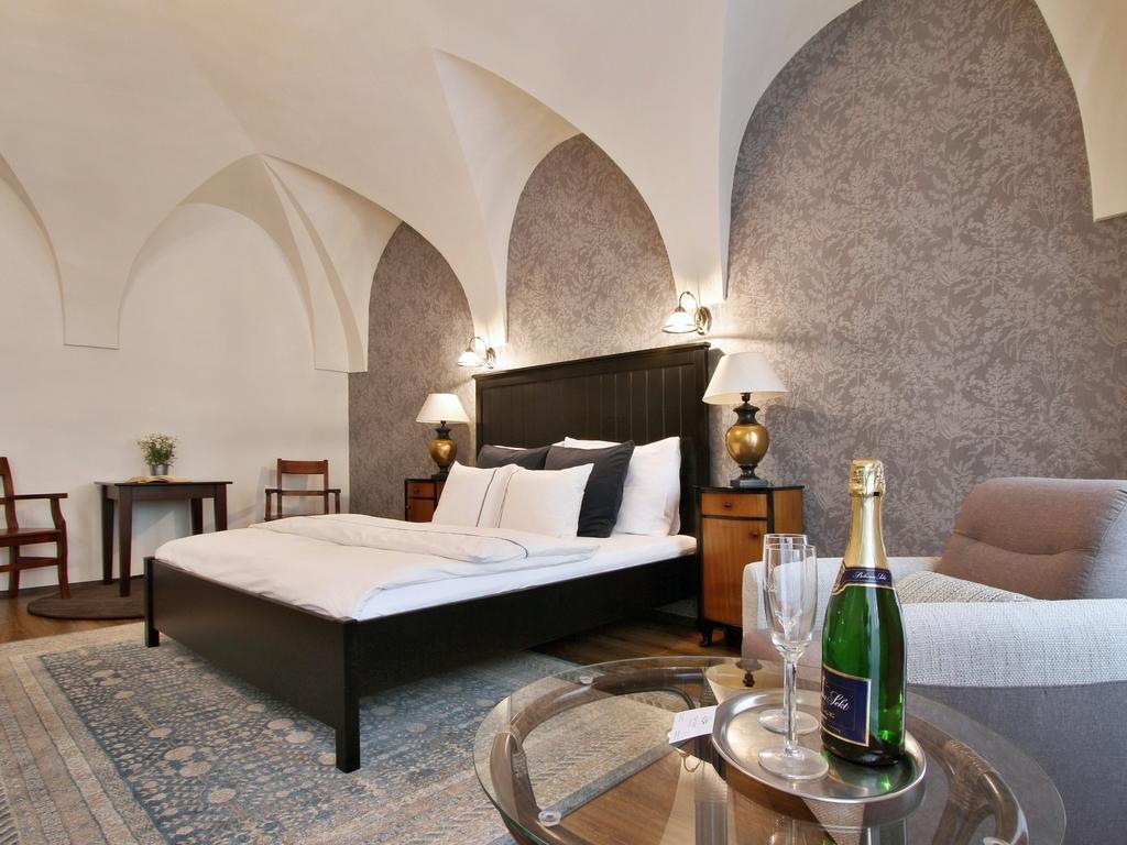 Hotel U Suteru Prague Ngoại thất bức ảnh
