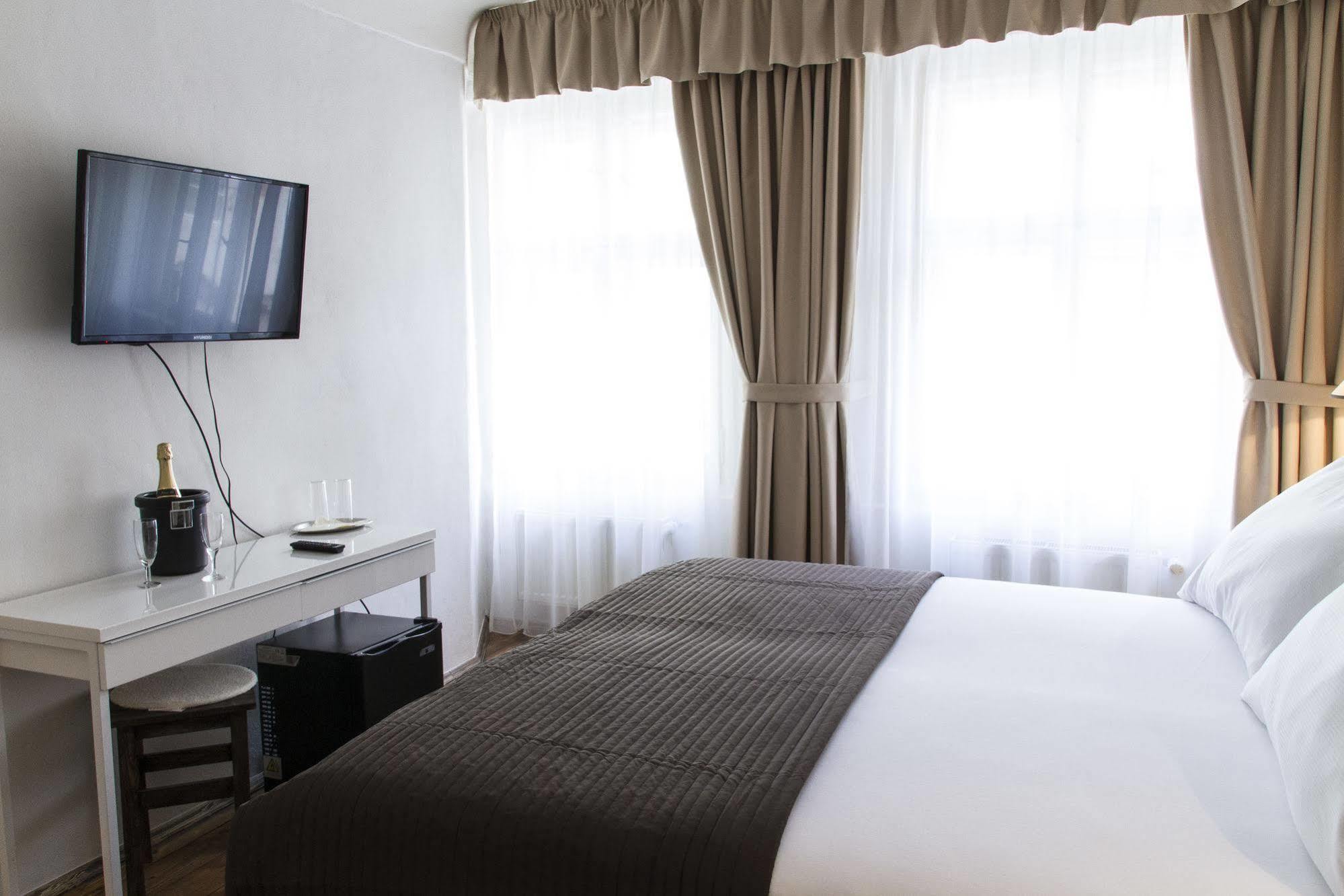 Hotel U Suteru Prague Ngoại thất bức ảnh